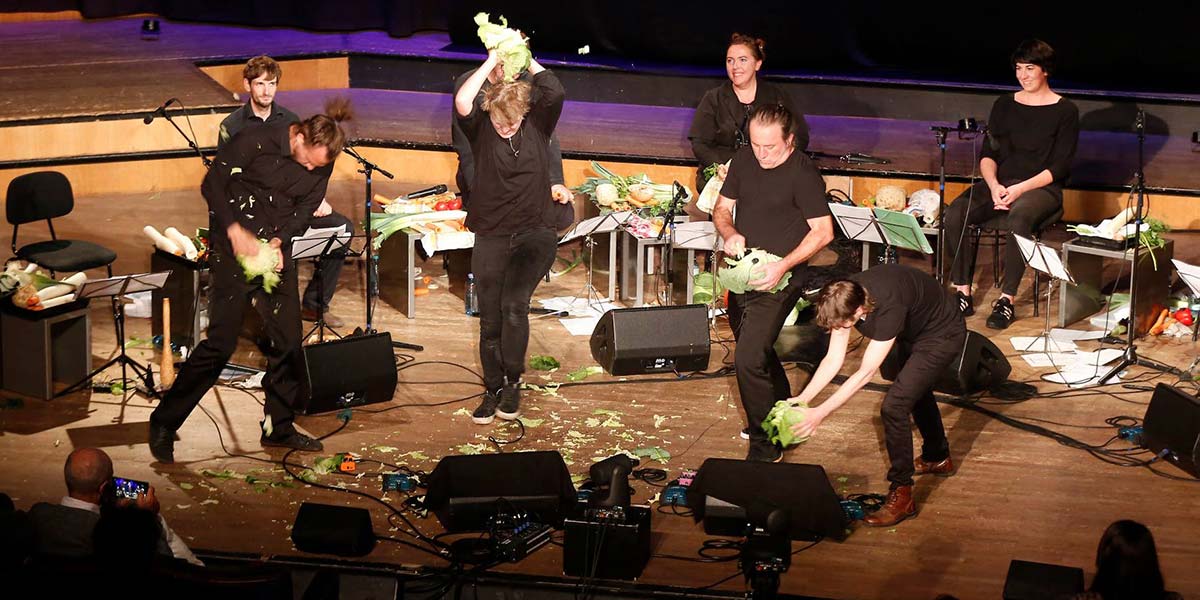Vegetable Orchestra, la musica nasce dagli ortaggi